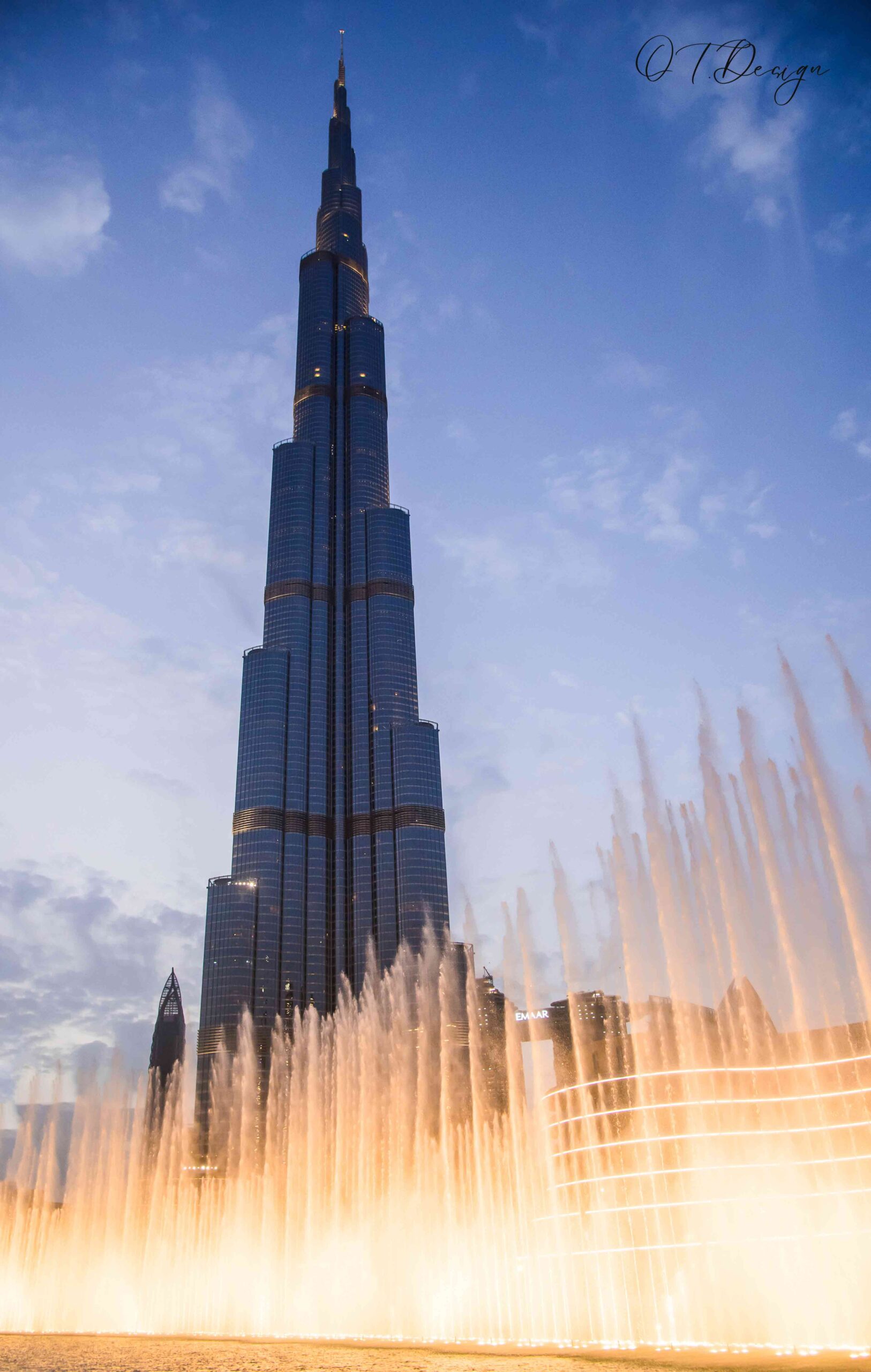 Dancing fountains in front of Burj-al-Arab, Dubai, UAE
