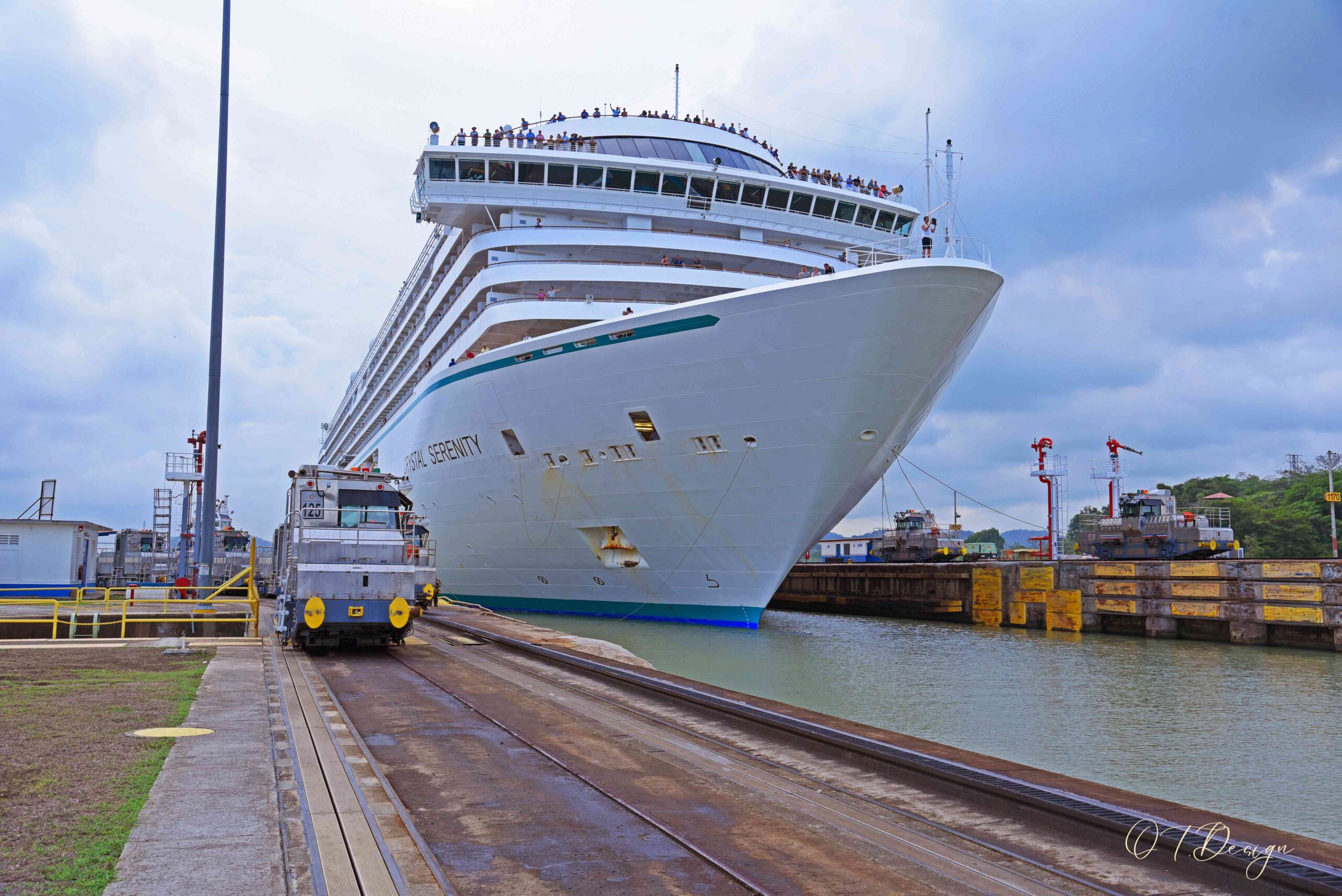 Crystal Serenity crossing the Panama Canal